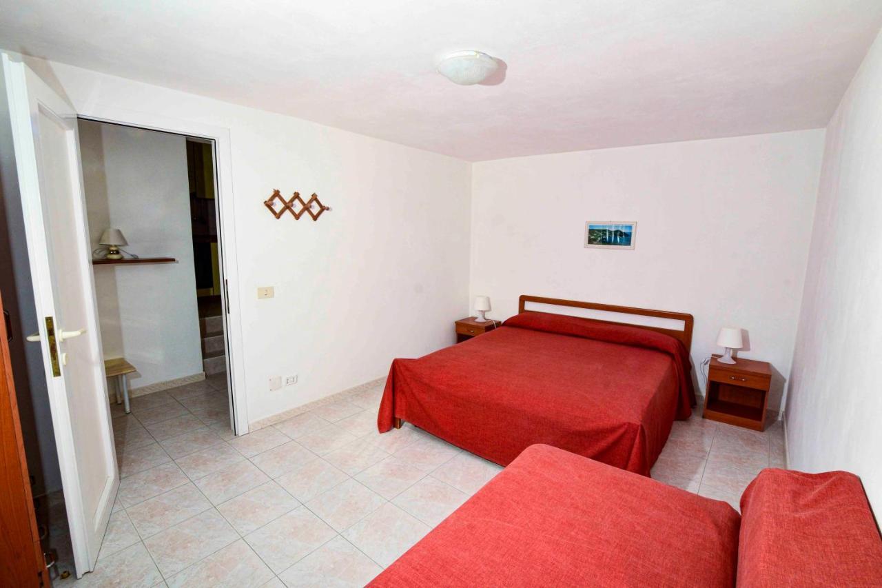 Ferienwohnung Solemareponza Monolocali La Piana Exterior foto