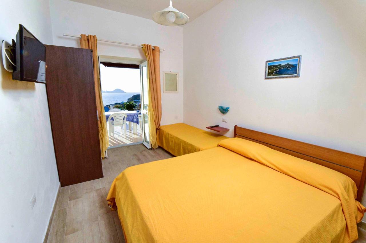 Ferienwohnung Solemareponza Monolocali La Piana Exterior foto