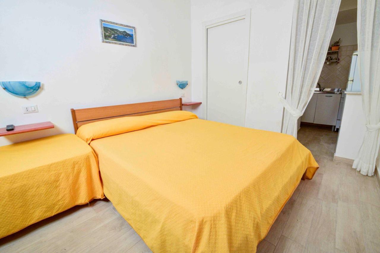Ferienwohnung Solemareponza Monolocali La Piana Exterior foto